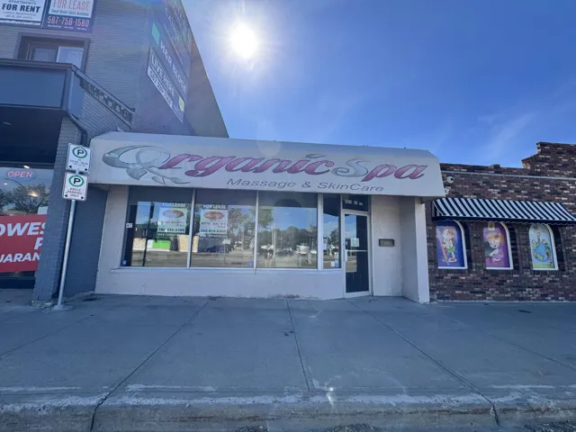 8929 82 Ave NW, Edmonton, Alberta T6C0Z2