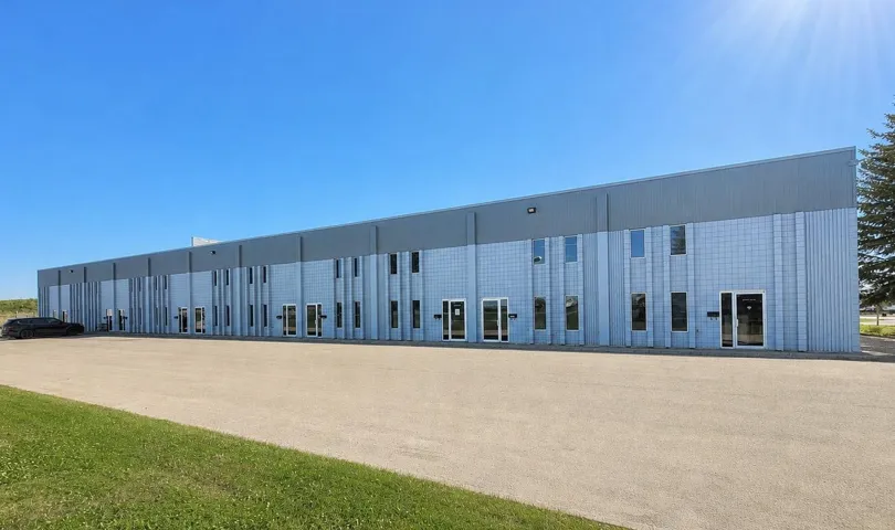 10703 205 Street, Edmonton, Alberta T5S1Z3