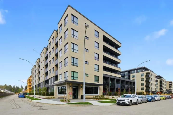 601 15733 85 AVENUE, Surrey, British Columbia V4N6Z1