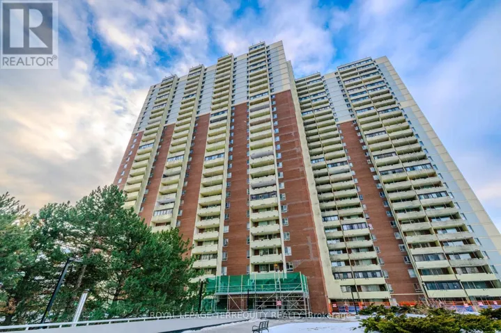 1703 - 1 MASSEY SQUARE, Toronto (Crescent Town), Ontario M4C5L4