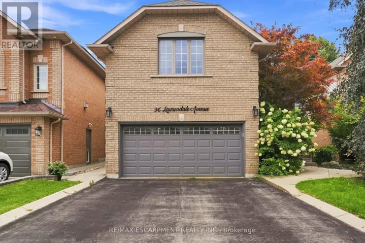 96 LAURENDALE AVENUE, Hamilton (Waterdown), Ontario L0R2H3