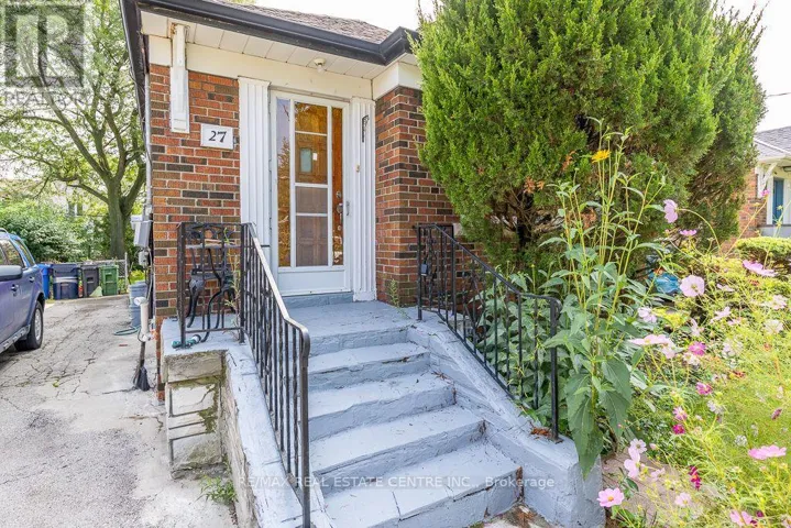 27 INNISMORE CRESCENT, Toronto (Wexford-Maryvale), Ontario M1R1C8