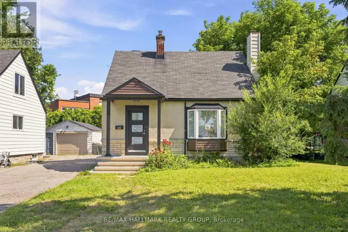 929 MERIVALE ROAD, Ottawa, Ontario K1Z5Z7