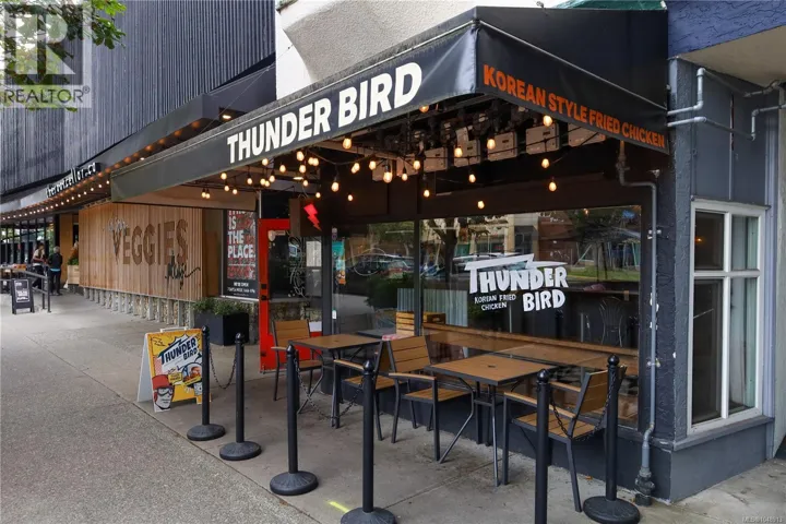 253 Cook St, Victoria, British Columbia V8V3X4