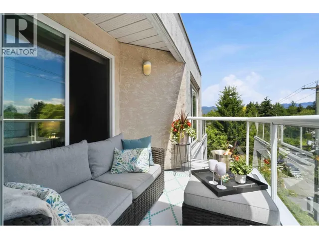 402 3505 W BROADWAY, Vancouver, British Columbia V6R2B5
