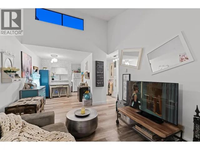 401 2173 W 6 AVENUE, Vancouver, British Columbia V6K1V5