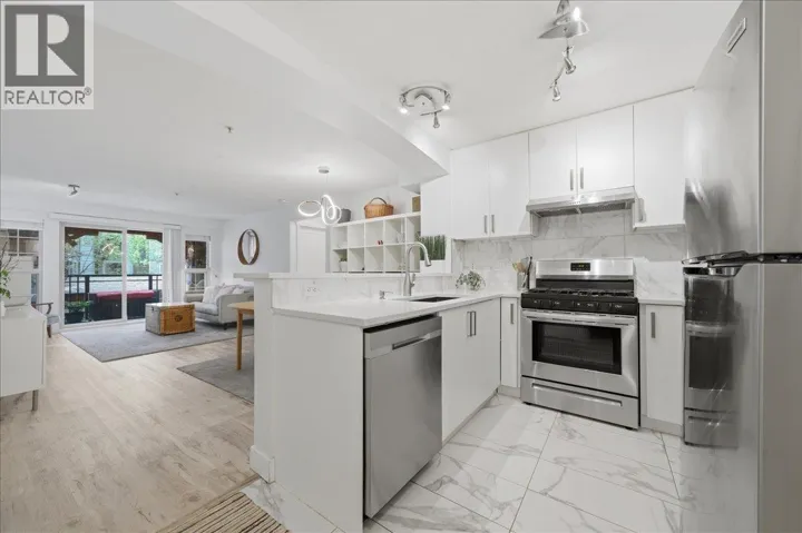 310 2966 SILVER SPRINGS BOULEVARD, Coquitlam, British Columbia V3E3S1