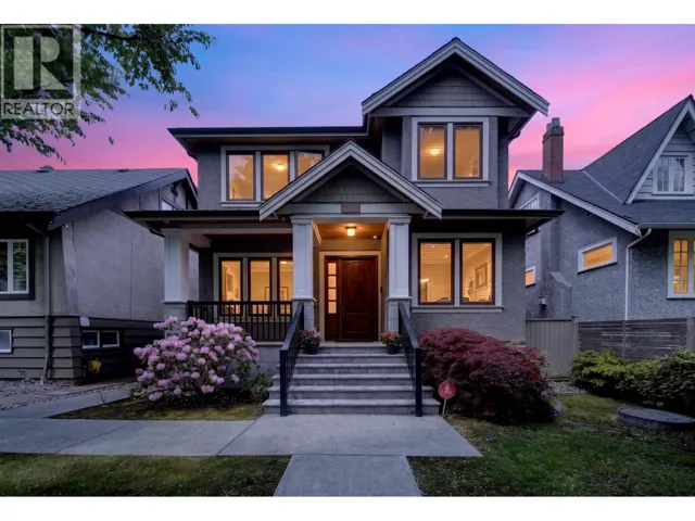 3285 W 12TH AVENUE, Vancouver, British Columbia V6K2R8