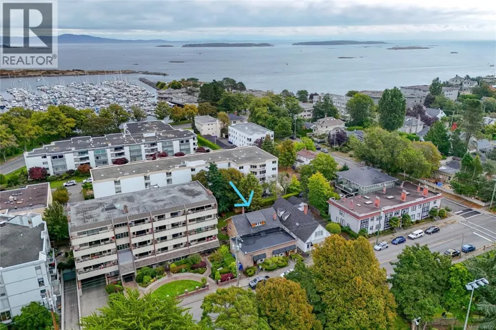 1161 Newport Ave, Oak Bay, British Columbia V8S5E6