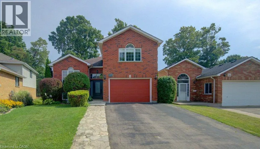 26 STANMORE Avenue, Kitchener, Ontario N2B3W2