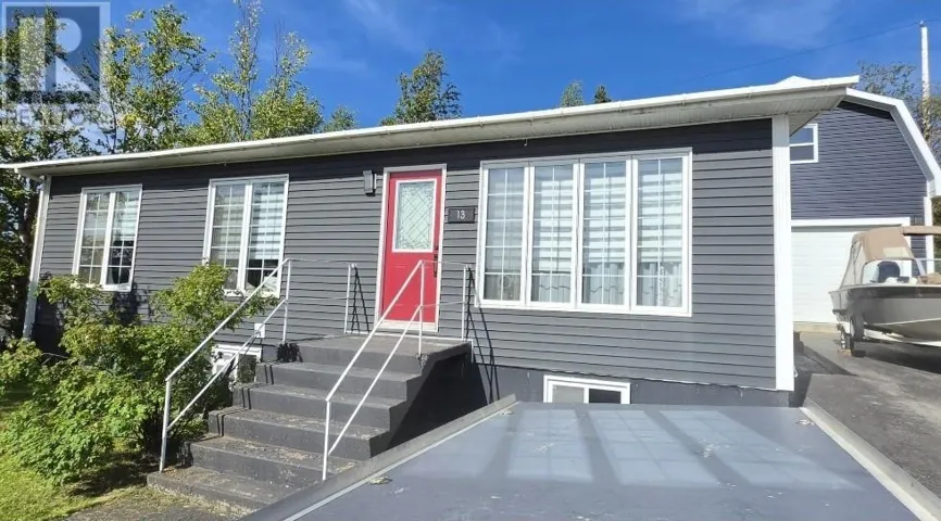 13 Gilbert Street, Wabush, Newfoundland & Labrador A0R1B0