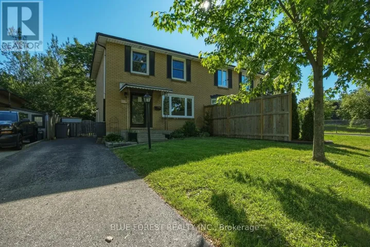 230 CAIRN STREET, London South (South J), Ontario N5Z3W7