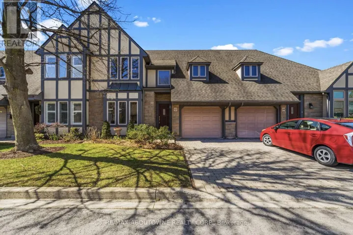 12 - 575 SIMCOE STREET, Niagara-on-the-Lake (Town), Ontario L0S1J0
