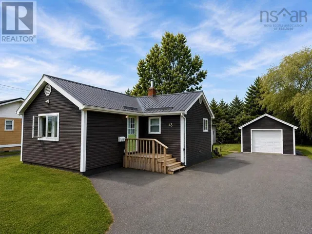 43 Johnson Avenue, Bible Hill, Nova Scotia B2N4M3
