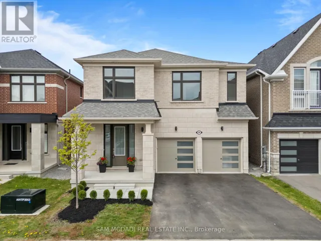 99 BLACK WALNUT COURT, Aurora (Aurora Estates), Ontario L4G3X7