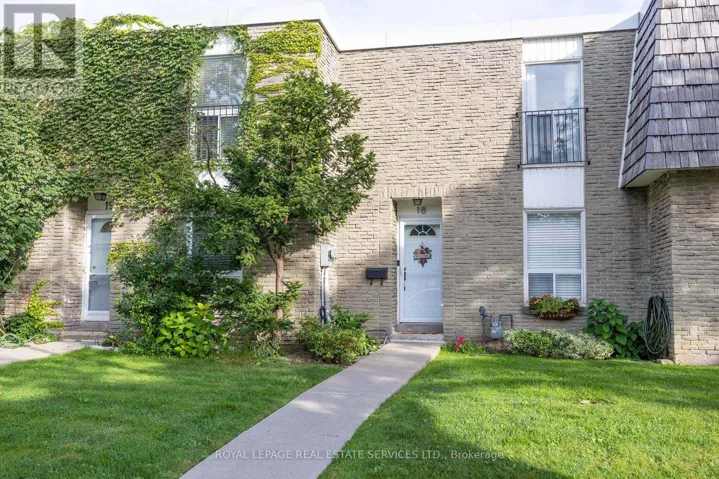 18 - 71 OLD BURNHAMTHORPE ROAD, Toronto (Markland Wood), Ontario M9C3J6