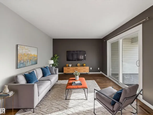 57 WOODVALE VG NW, Edmonton, Alberta T6L1W4
