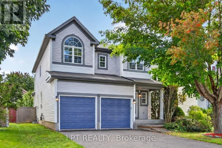 97 BLACK BEAR WAY, Ottawa, Ontario K2S2G6