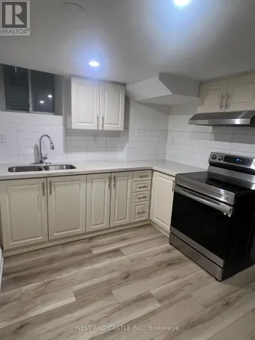 33 LANARK CIRCLE, Brampton (Credit Valley), Ontario L6X5L3