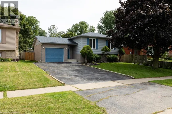 13 FOREST Drive, Paris, Ontario N3L3L2