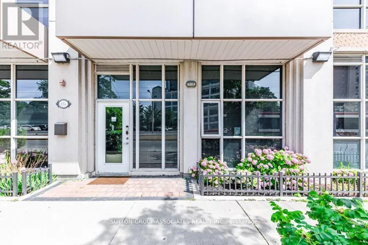 110 - 618 A FLEET STREET, Toronto (Niagara), Ontario M5V1A8