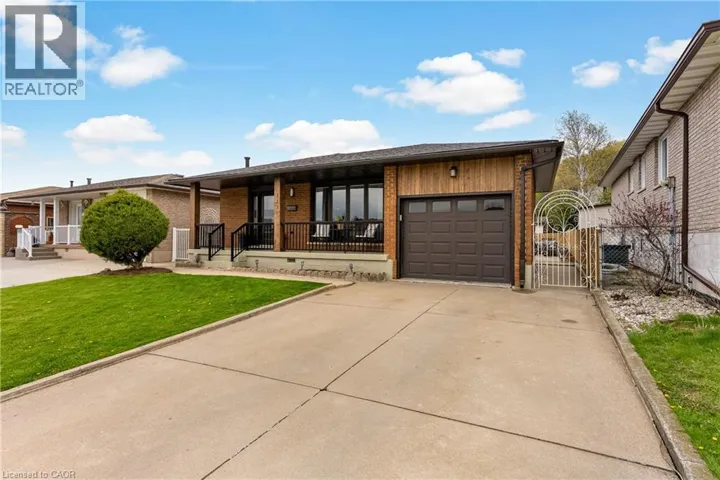 142 MARCELLA Crescent, Hamilton, Ontario L8K6G3