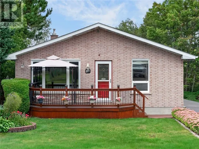 85 Ridgemount Avenue, Sudbury, Ontario P3B3W4