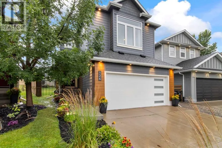 126 Chapman Close SE, Calgary, Alberta T2X3V7