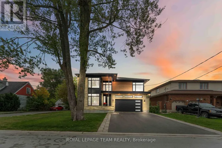 1546 CLAYMOR AVENUE, Ottawa, Ontario K2C1T1