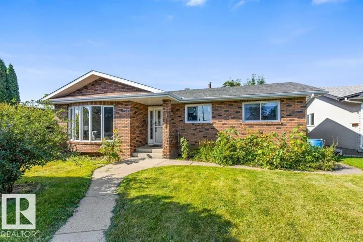 13516 81 ST NW, Edmonton, Alberta T5C1N9