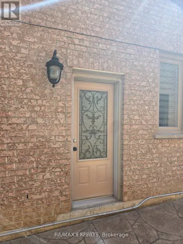 LOWER - 19 RORY ROAD, Toronto (Maple Leaf), Ontario M6L3E9