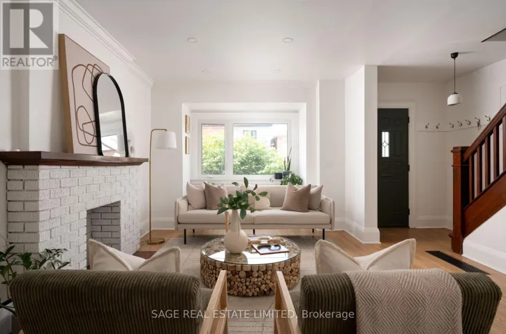 31 RUSSETT AVENUE, Toronto (Dovercourt-Wallace Emerson-Junction), Ontario M6H3M4