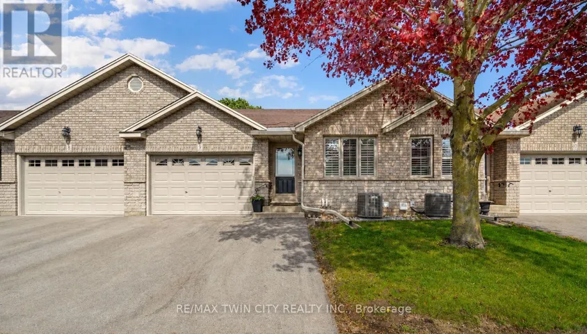 9 - 24 GRIFFITHS DRIVE, Brant (Paris), Ontario N3L4C5