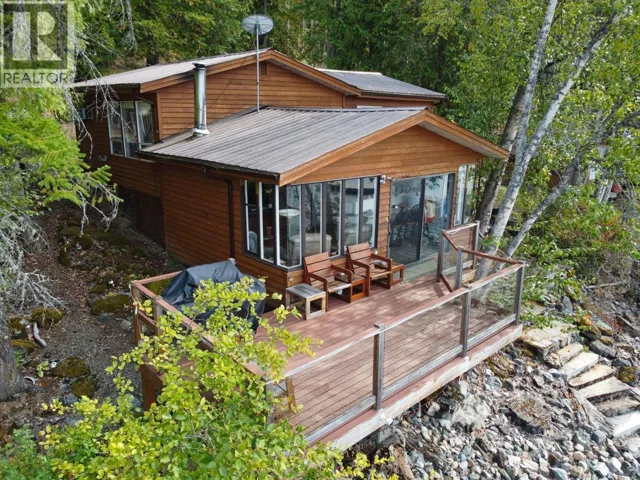 4141 Reid Road, Eagle Bay, British Columbia V0E1T0
