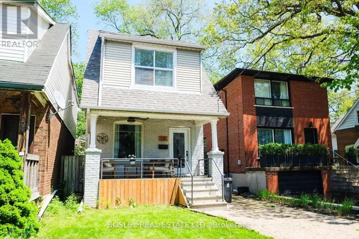 231 CHISHOLM AVENUE, Toronto (Woodbine-Lumsden), Ontario M4C4V9