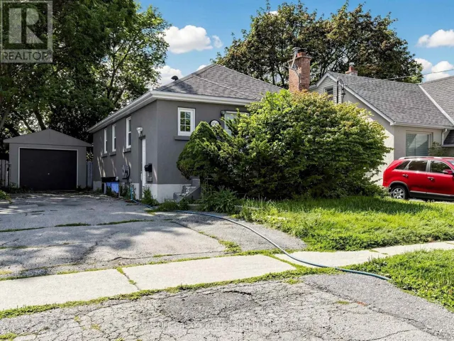 136 CENTRAL PARK BOULEVARD N, Oshawa (O'Neill), Ontario L1G5Y7