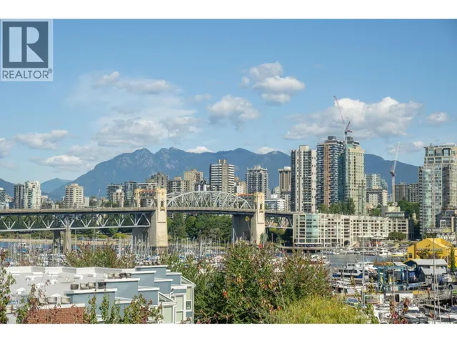 607 1508 MARINER WALK, Vancouver, British Columbia V6J4X9