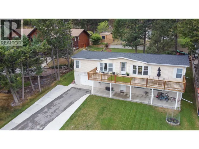 1336 11th Avenue, Invermere, British Columbia V0A1K0