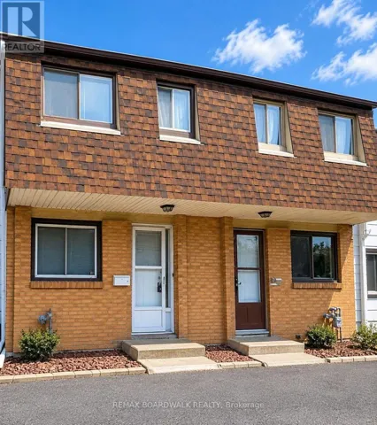 53J SUMAC STREET, Ottawa, Ontario K1J7T7