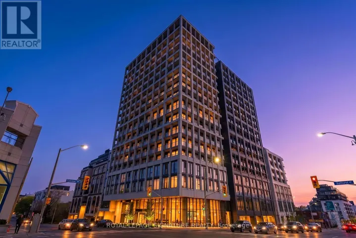 1121 - 2020 BATHURST STREET, Toronto (Forest Hill South), Ontario M5P0A6