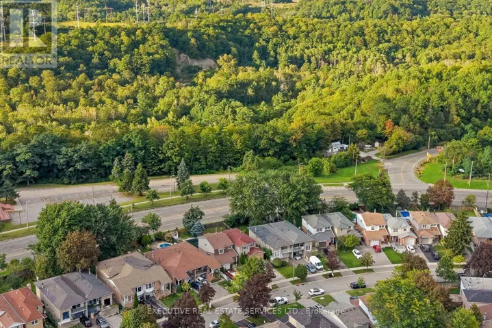 76 LIONHEAD TRAIL, Toronto (Rouge), Ontario M1B2J6