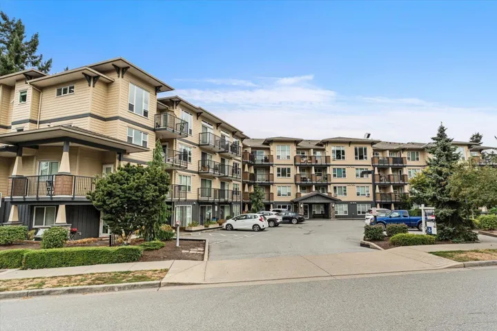424 2565 CAMPBELL AVENUE, Abbotsford, British Columbia V2S0E3