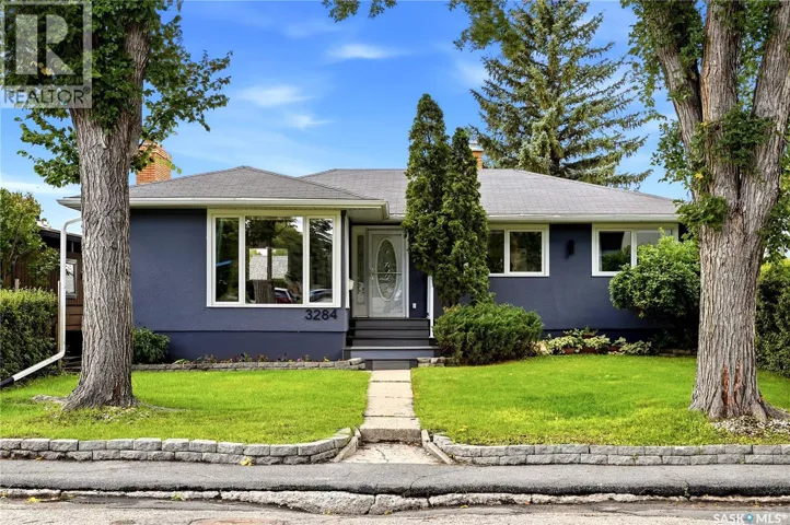 3284 Robinson STREET, Regina, Saskatchewan S4S1V7