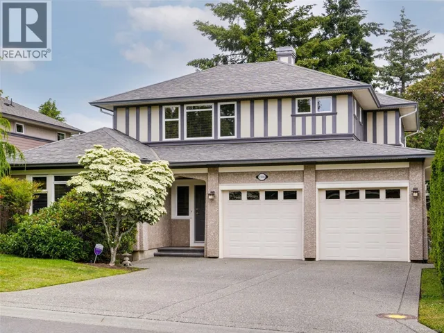 2286 Hazelton Pl, Saanich, British Columbia V8N5C3