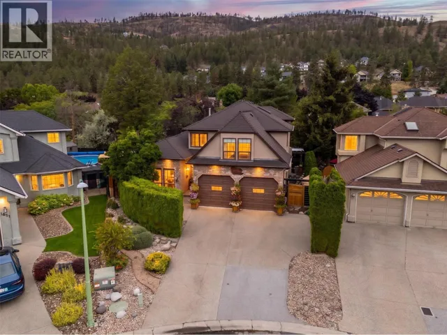 1849 Portland Place, Kelowna, British Columbia V1V1P9