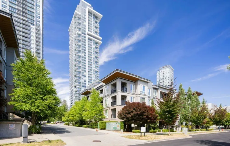 1112 13350 CENTRAL AVENUE, Surrey, British Columbia V3T0S1