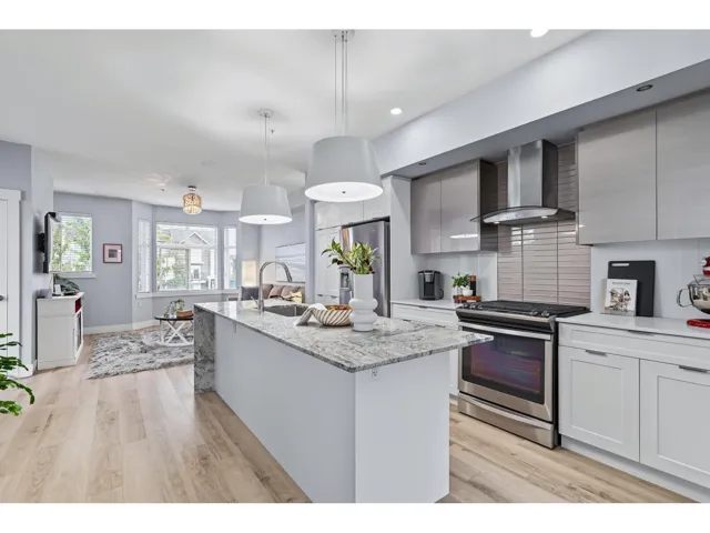 28 20852 77A AVENUE, Langley, British Columbia V2Y0R8