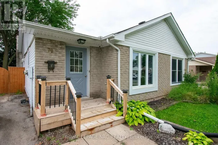 70 OXFORD STREET, St. Catharines (Secord Woods), Ontario L2P3T6
