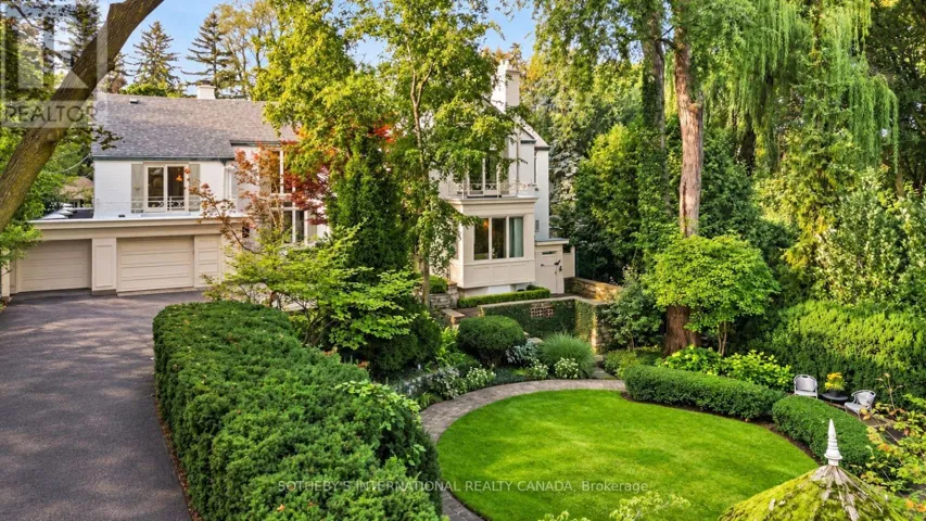 12 FOREST GLEN CRESCENT, Toronto (Bridle Path-Sunnybrook-York Mills), Ontario M4N2E8