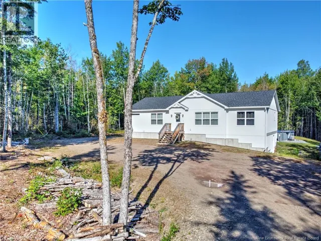 124 Diamond Square Road, Fredericton Junction, New Brunswick E5L1V3